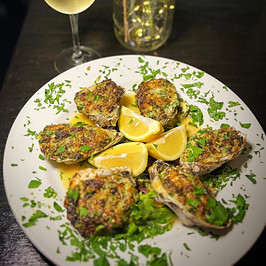 Oysters Rockefella (½ dozen).